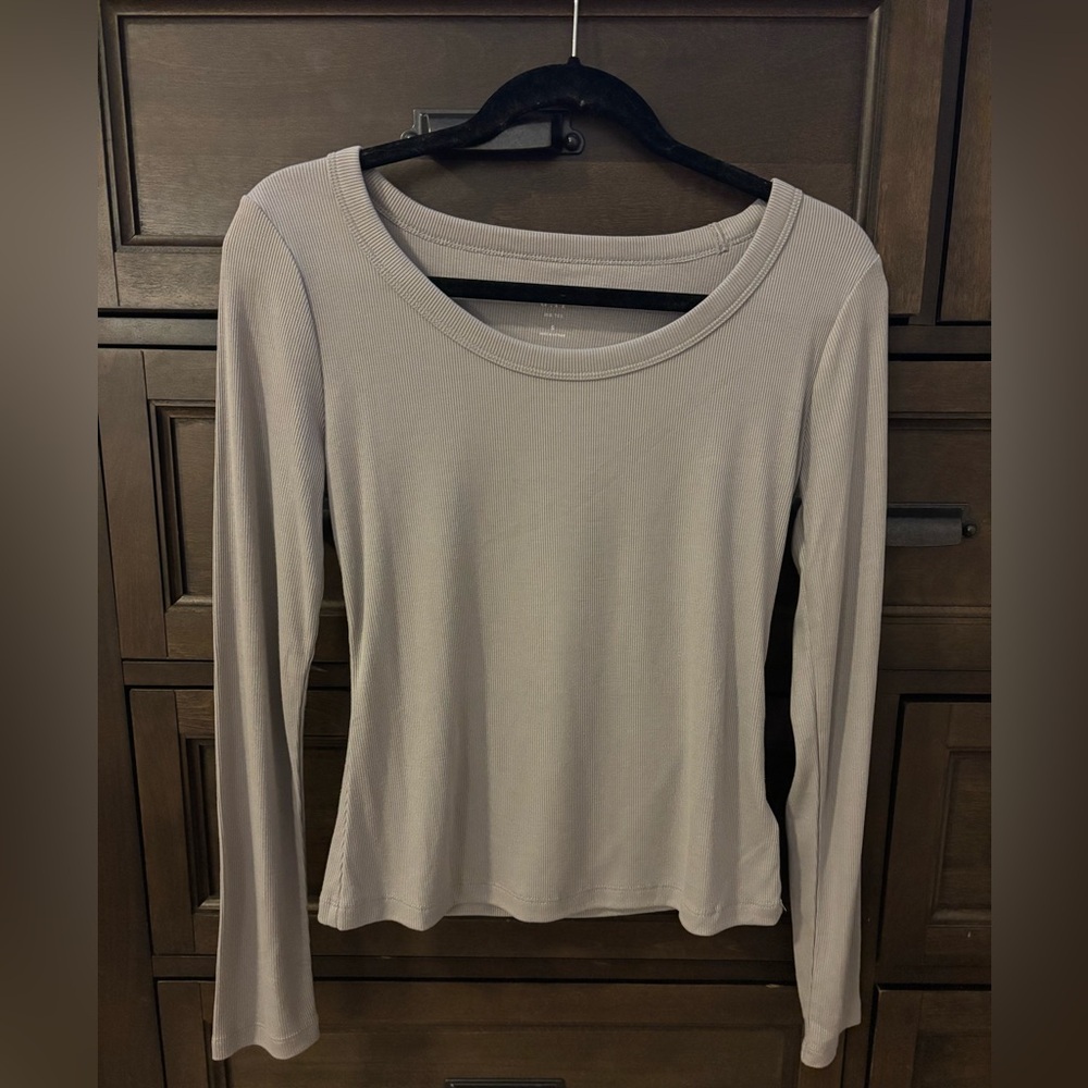 Women’s NWT Gap Rib Tee Modal Soft Size Small